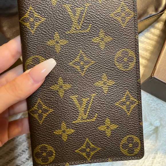 ✈️SOLD✈️ Authentic Louis Vuitton Monogram Wallet - Picture 1 of 6
